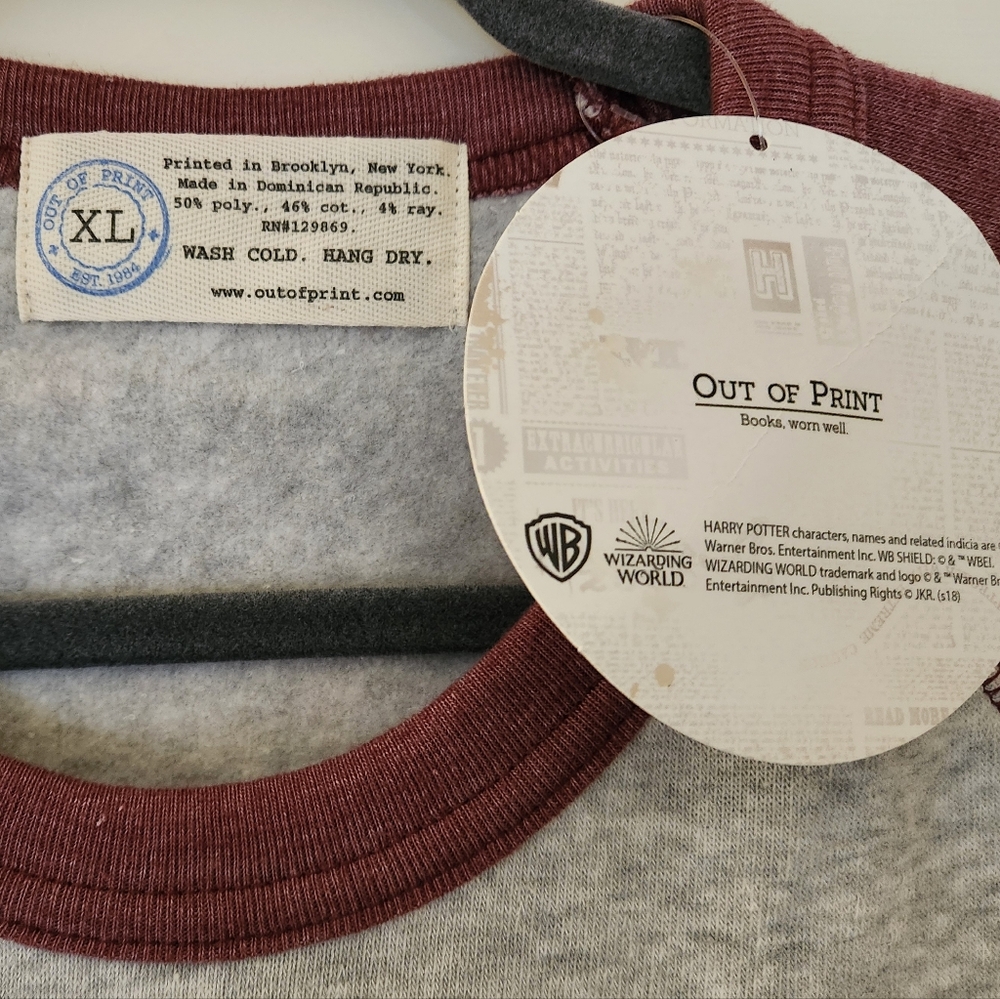 Out of Print - Harry Potter Raglan Sweatshirt 🪄🏰✨ - Picture 4 of 7